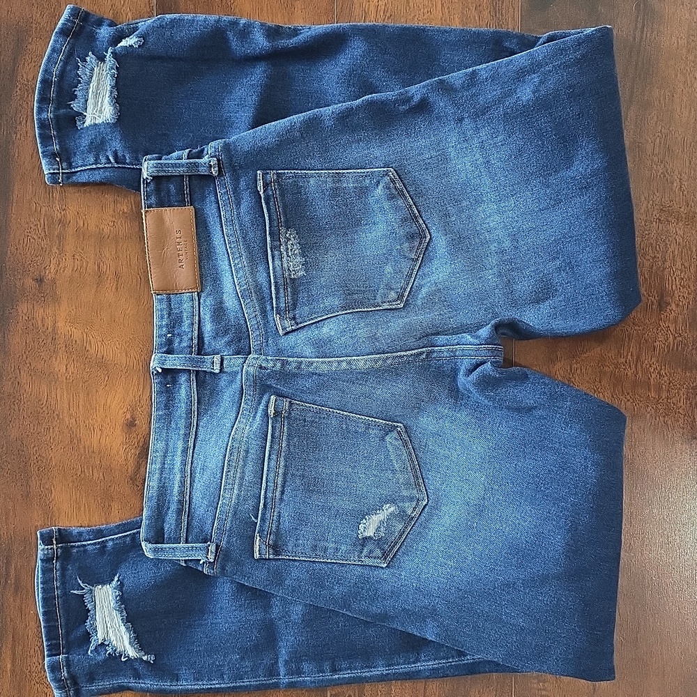 Artemis Vintage Distressed Jeans Size 5
